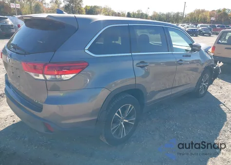 2018 Toyota Highlander Le Plus из США, поврежденный, VIN 5TDBZRFH9JS878346